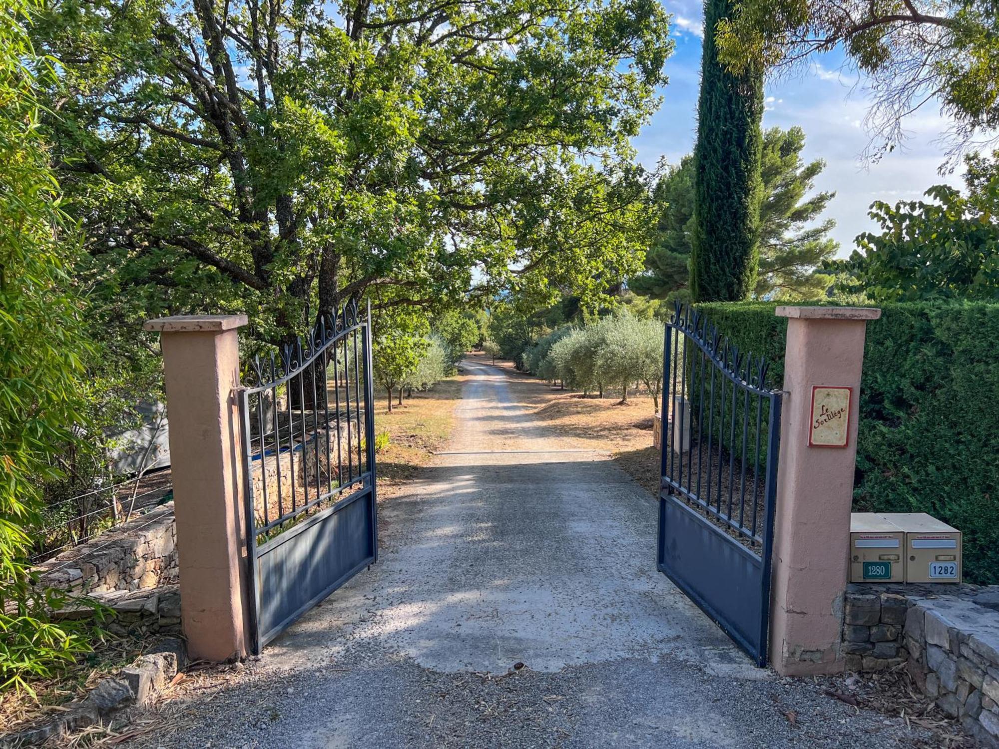 Villa "Le Sortilege" Vue Panoramique Et Piscine Tourtour Exterior photo